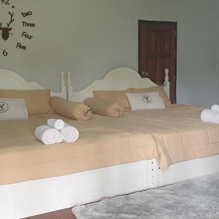 Reindeer House Wat Chedi 4 People Hotel Sichon Exterior foto
