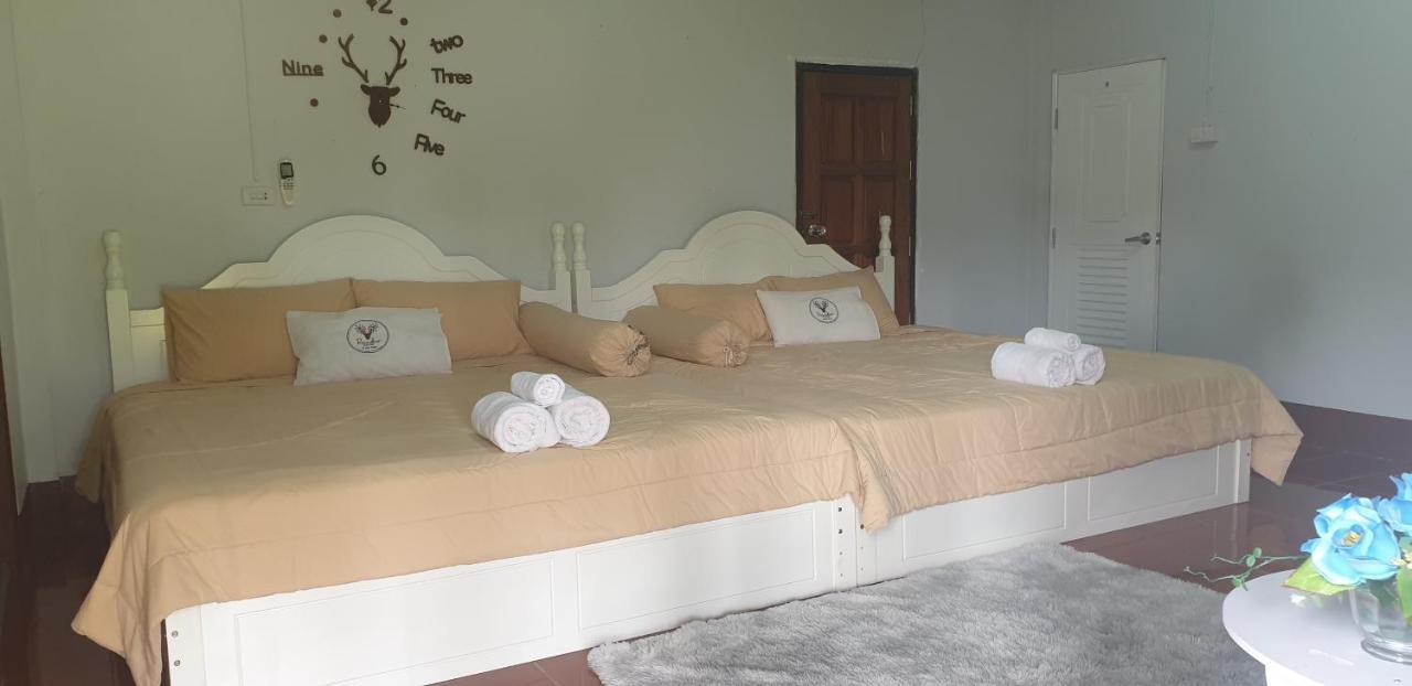 Reindeer House Wat Chedi 4 People Hotel Sichon Exterior foto